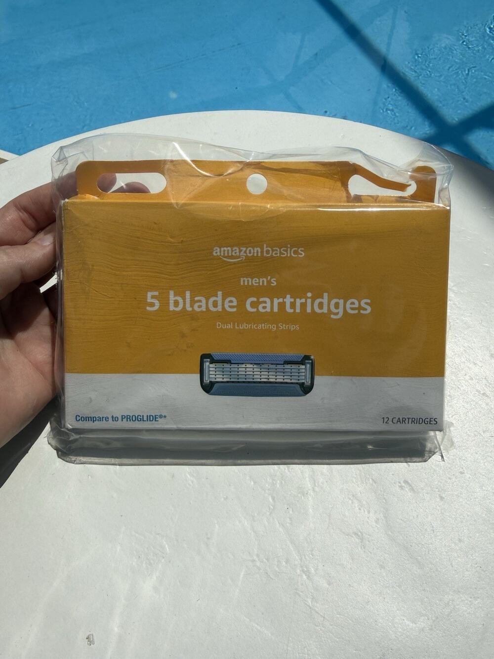Amazon Basics 5 Blade Replacement Cartridges, Dual Lube Strips, 12 Count OPENBOX